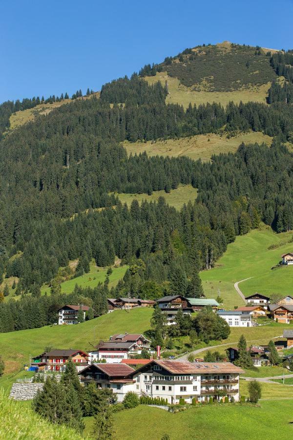 Gaestehaus Wildbach Mittelberg Buitenkant foto