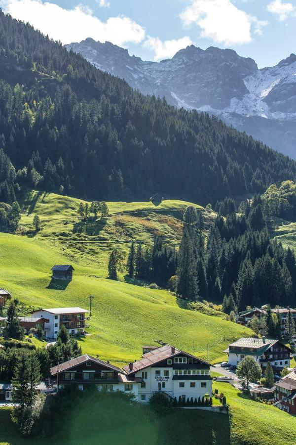 Gaestehaus Wildbach Mittelberg Buitenkant foto