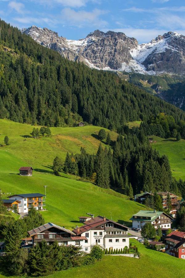 Gaestehaus Wildbach Mittelberg Buitenkant foto